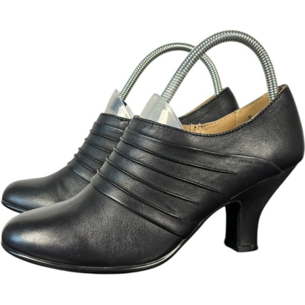 Strictly Comfort Black Leather‎ Side Zip Ankle Boots Heels Women Size 9 Workwear